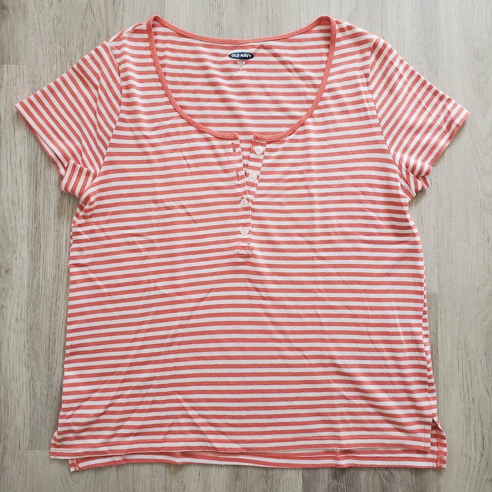 🌟5/$15🌟 Coral and White Slim Fit Striped Short Sleeve T-Shirt - Old Navy - S